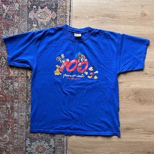 Vintage Walt Disney World ‘100 years of magic’ tee